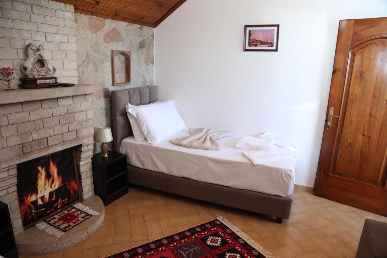 --Hotel Deal-- Rooms With Castle View Krujë Buitenkant foto