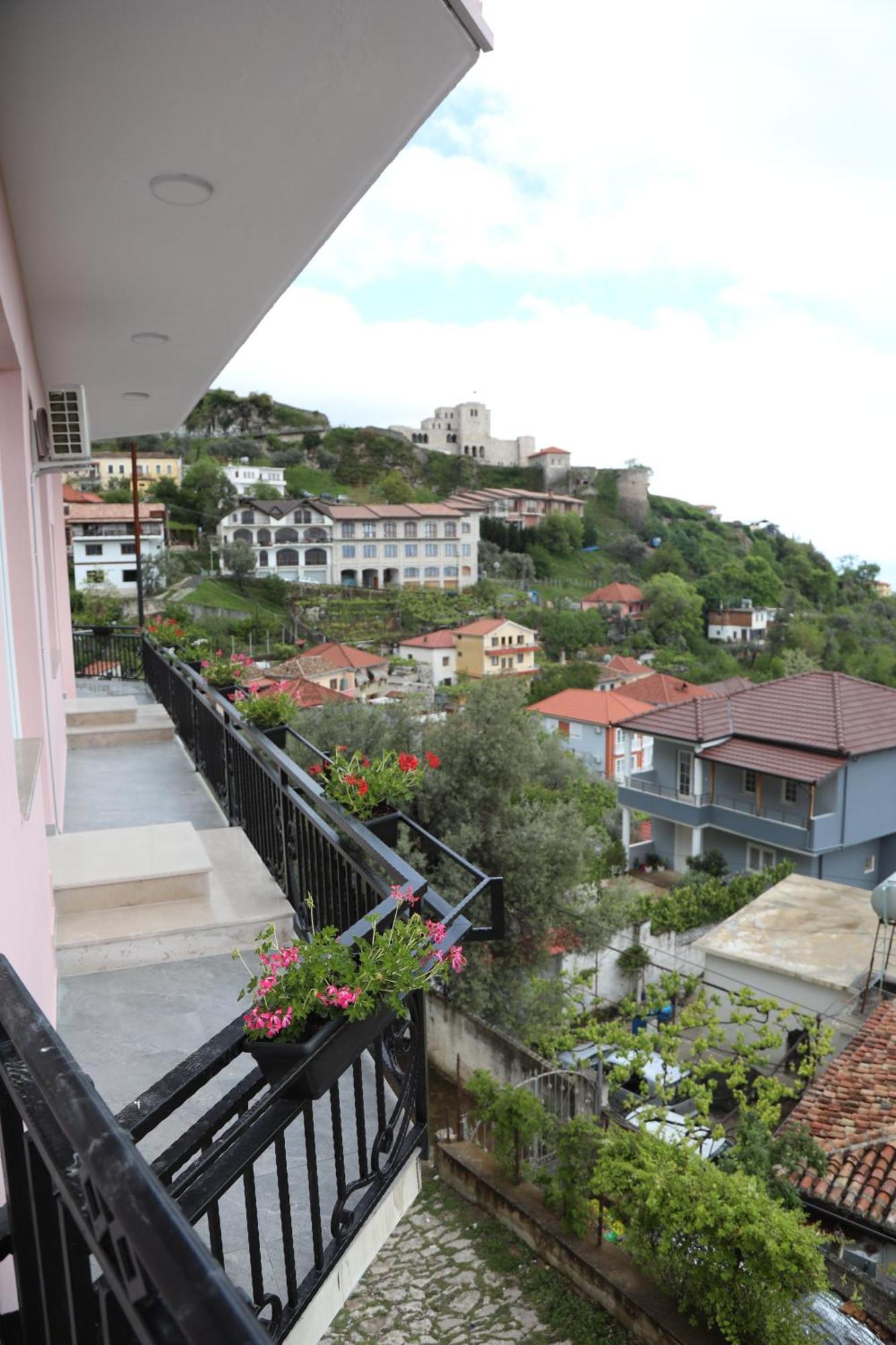 --Hotel Deal-- Rooms With Castle View Krujë Buitenkant foto