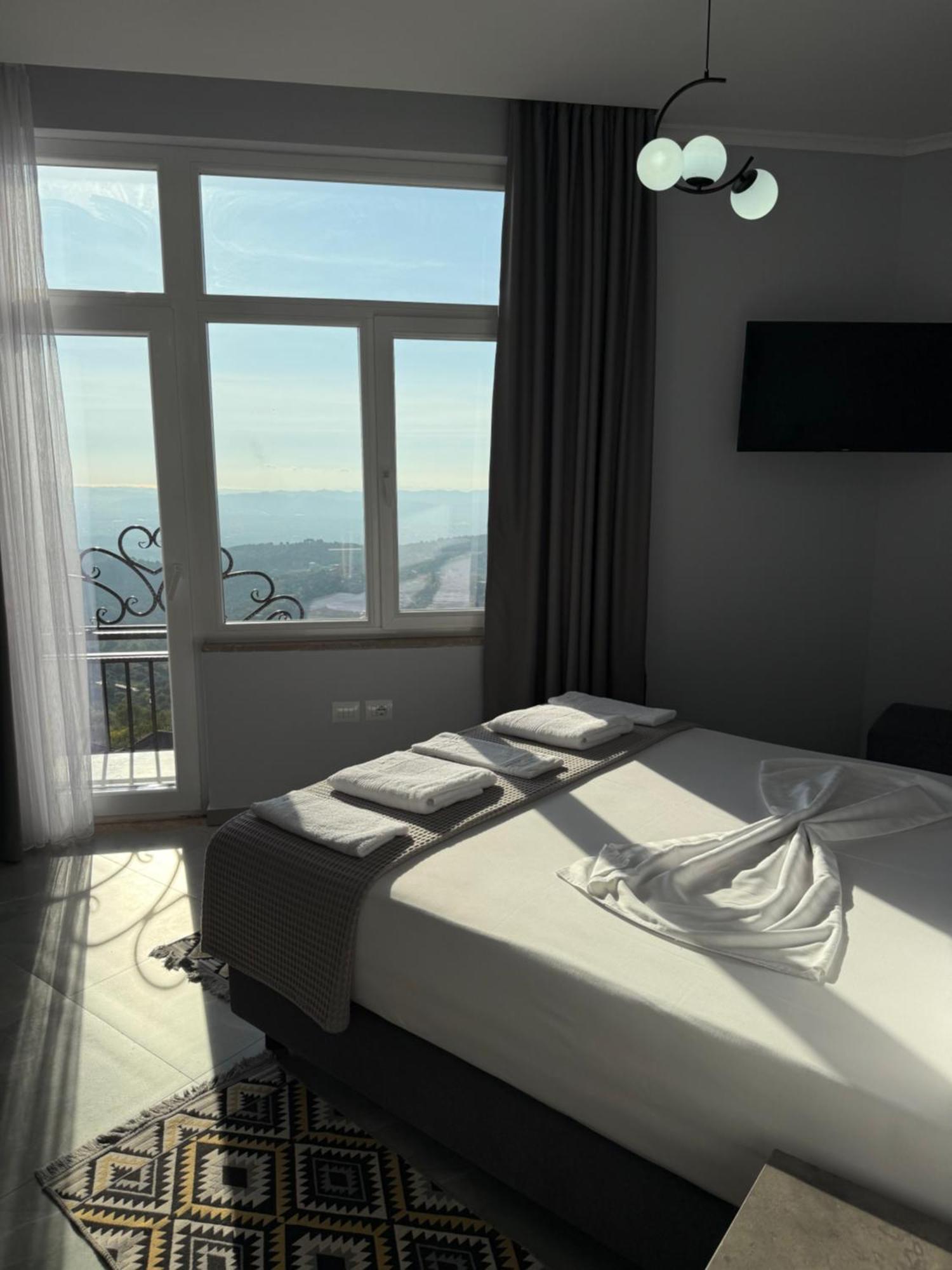 --Hotel Deal-- Rooms With Castle View Krujë Buitenkant foto